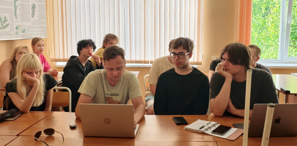 Подготовка проекта к работе на реке (NextGIS Collector)